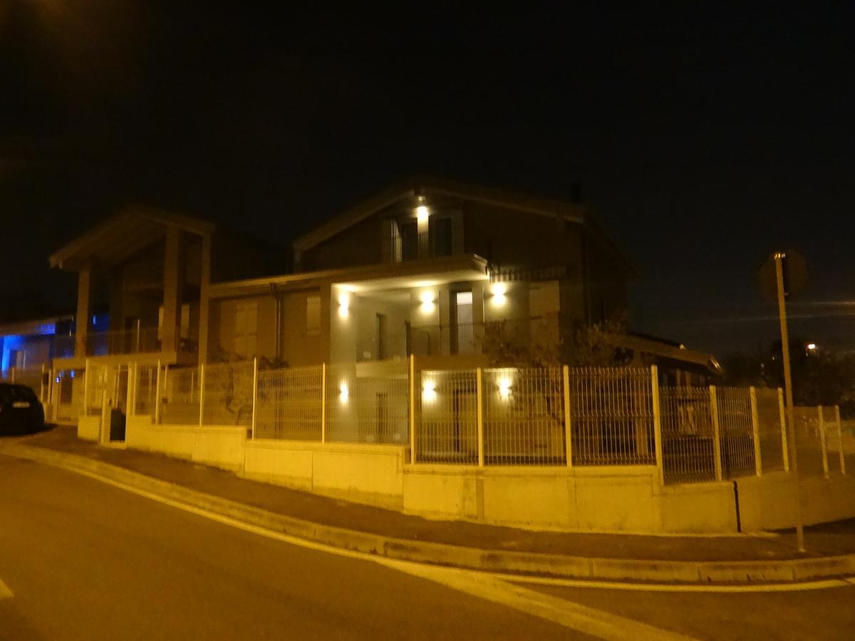 Nuovo Laghetto Del Frassino Hotel Peschiera del Garda Bagian luar foto