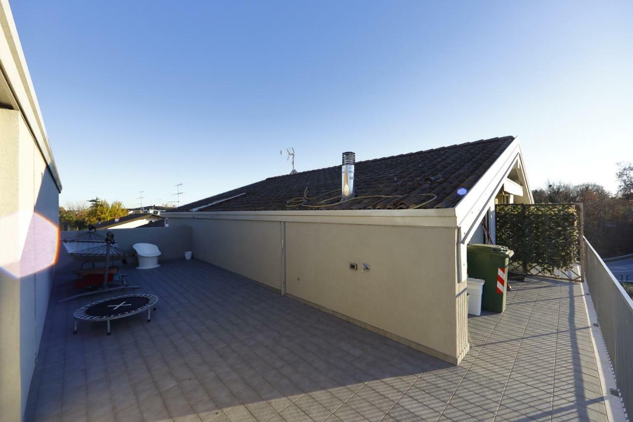 Nuovo Laghetto Del Frassino Hotel Peschiera del Garda Bagian luar foto