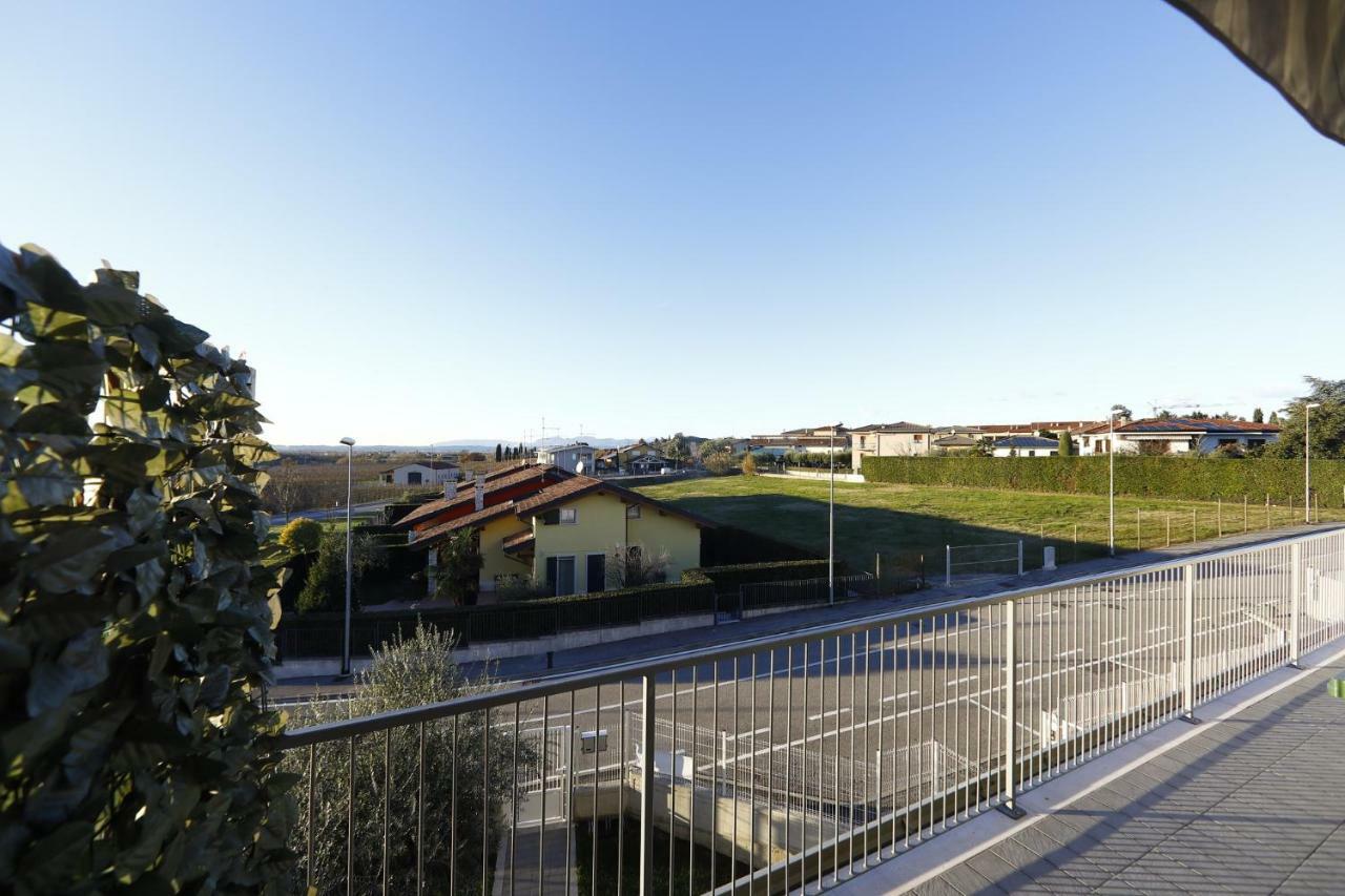 Nuovo Laghetto Del Frassino Hotel Peschiera del Garda Bagian luar foto