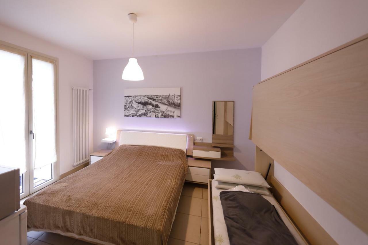 Nuovo Laghetto Del Frassino Hotel Peschiera del Garda Bagian luar foto