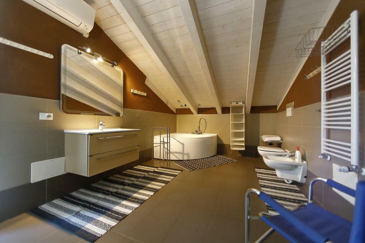 Nuovo Laghetto Del Frassino Hotel Peschiera del Garda Bagian luar foto