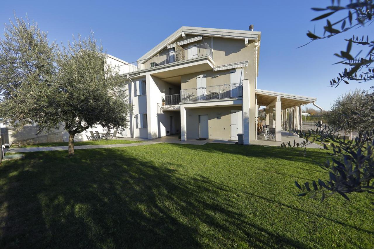 Nuovo Laghetto Del Frassino Hotel Peschiera del Garda Bagian luar foto